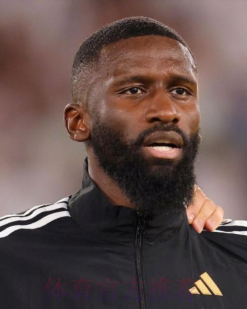 吕迪格:当年因兰帕德想离开切尔西 但不会故意搞他 吕迪格:当年因兰帕德想离开切尔西 但不会故意搞他